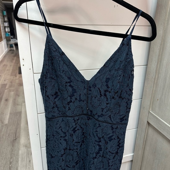 ASTR the Label Navy Lace Dress - Size M - Picture 4 of 9